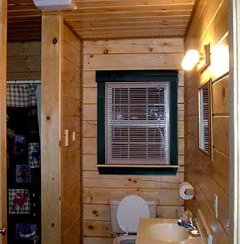 Bathroom on Log Cabin Rental Photos   Bathroom Shower   North Country Rivers